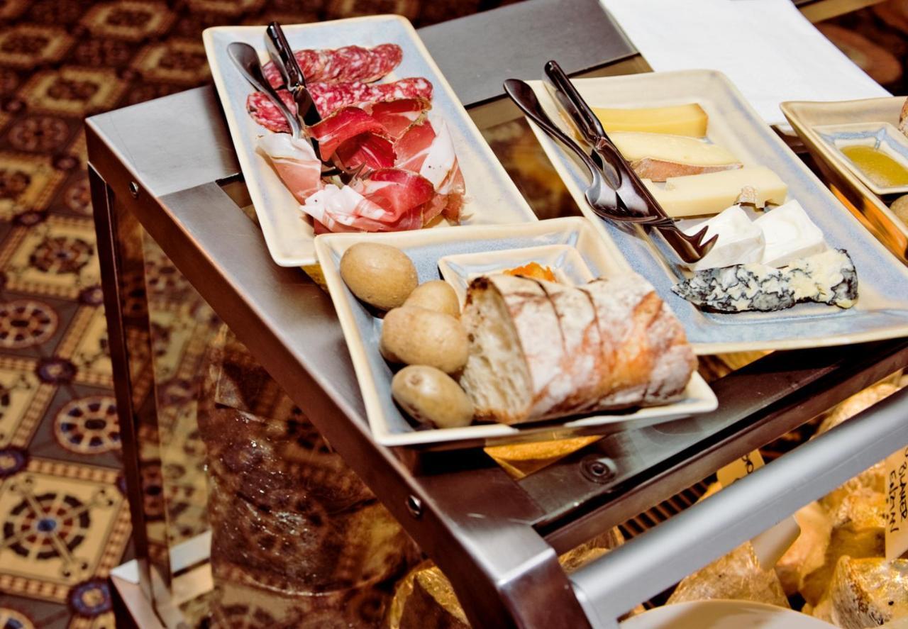 Consum Boutique Hotel 4*